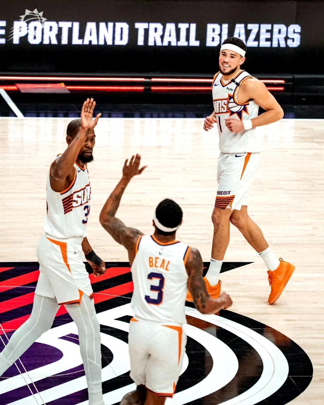 波特兰开拓者发布备战花絮,今夜篮板制胜,欧洲杯任务艰巨,轮换策略被讨论的简单介绍 波特兰开拓者发布备战花絮,今夜篮板制胜,欧洲杯任务艰巨,轮换策略被讨论的简单介绍