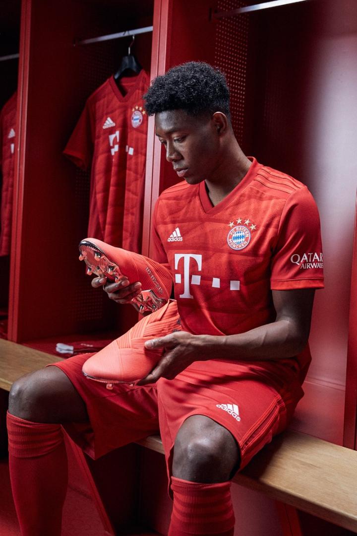 里昂今夜伤情更新；志在荷甲名次提升；更衣室稳定；球探报告显示潜力(一念成疯晨雾的光简介)