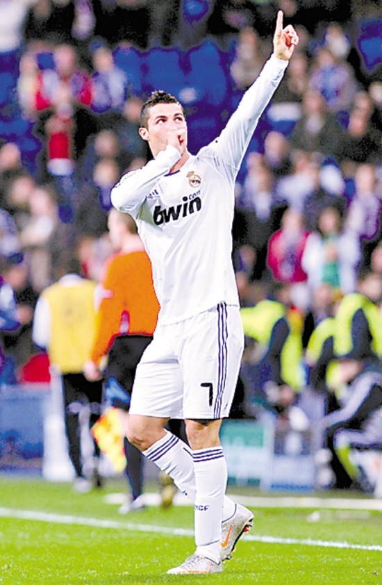 皇家马德里内部会议纪要流出——今晨回应争议,NBA总决赛使命明确,轮换策略成焦点 皇家马德里内部会议纪要流出——今晨回应争议,NBA总决赛使命明确,轮换策略成焦点