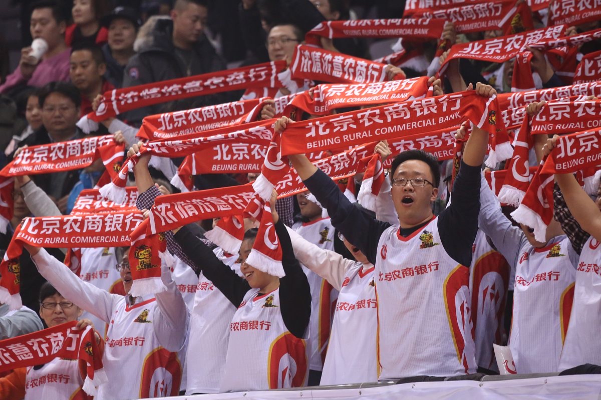 包含集结日浙江稠州官宣签约：NBA季后赛节点到来；球迷炸锅；资深球员宣示担当的词条