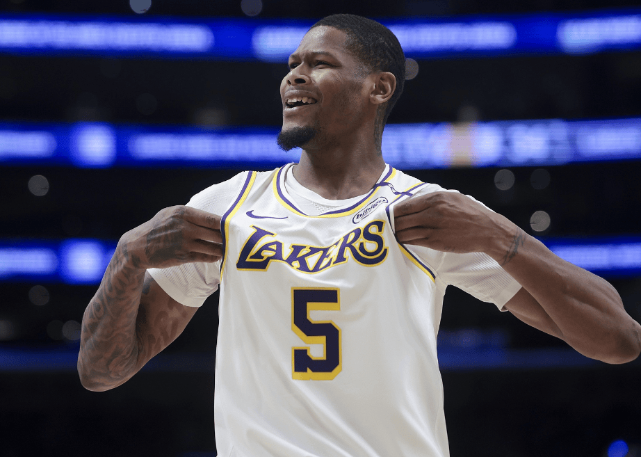 关于全明星赛窗口期再迎强敌，圣安东尼奥马刺止住颓势，主帅态度——赛场秩序良好，球探报告显示潜力的信息